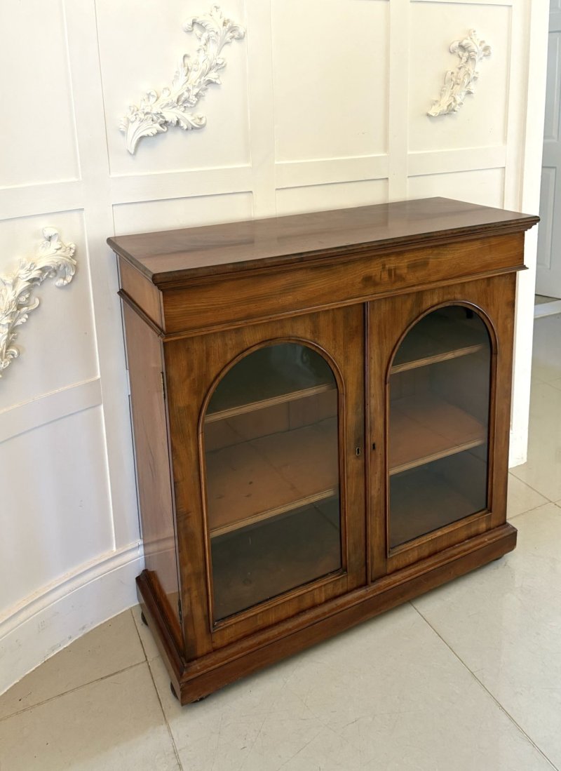 Antique Victorian Quality Figured Mahogany Glazed Bookcase - Image 3